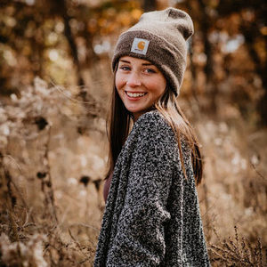 Meet your Posher, Avery